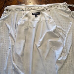 Mizzen+Main White Dress Shirt